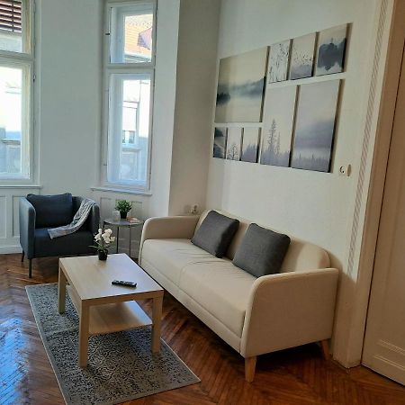 Emerald Apartment Budapest Bagian luar foto