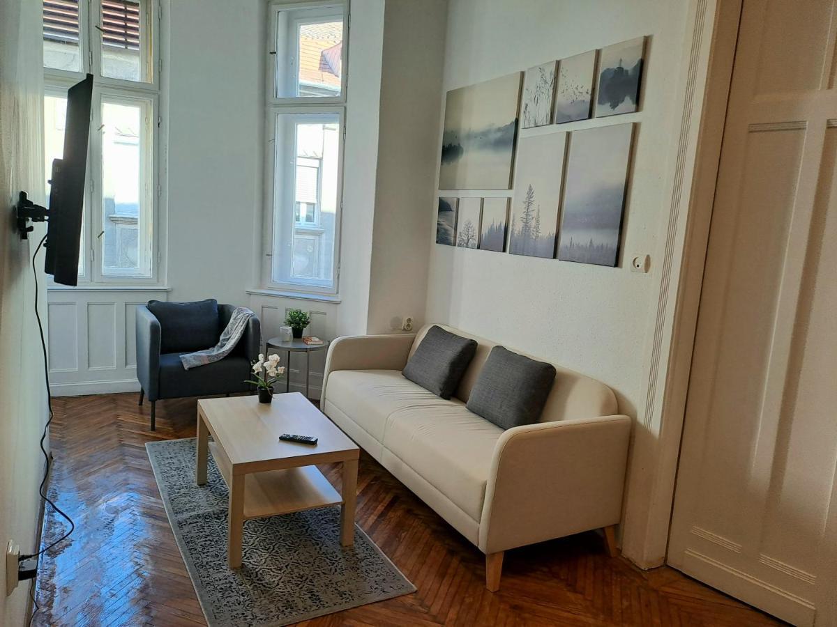 Emerald Apartment Budapest Bagian luar foto