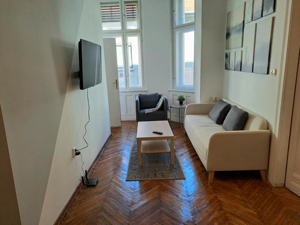 Emerald Apartment Budapest Bagian luar foto