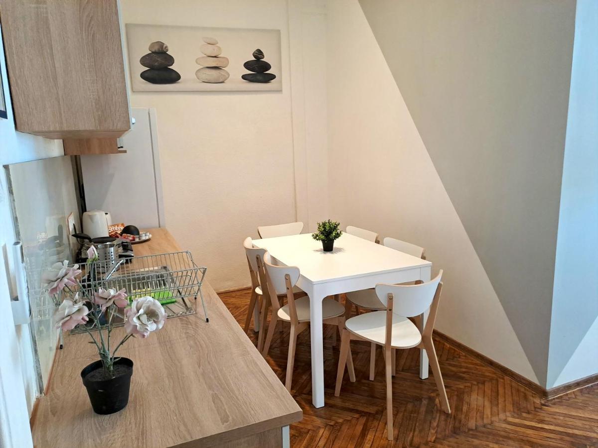 Emerald Apartment Budapest Bagian luar foto