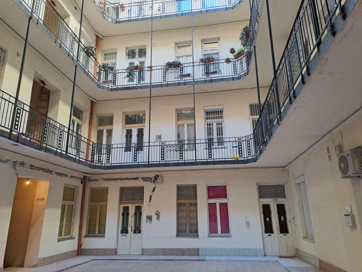 Emerald Apartment Budapest Bagian luar foto