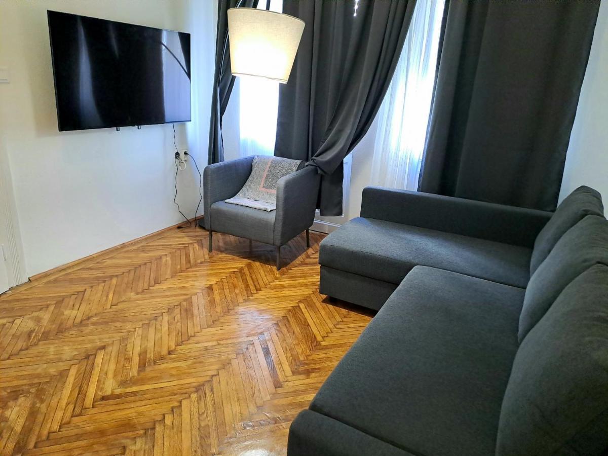 Emerald Apartment Budapest Bagian luar foto